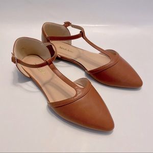 NWOT ModCloth Faux Leather Flats Sz 8